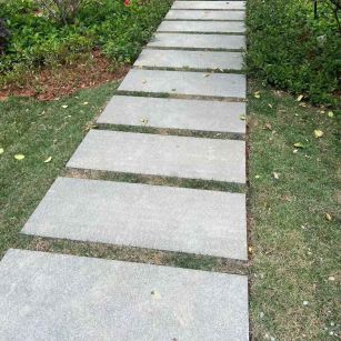 襄阳 芝麻黑小区踏步、汀步石铺装效果