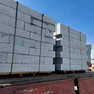 襄阳 路沿石装车出货