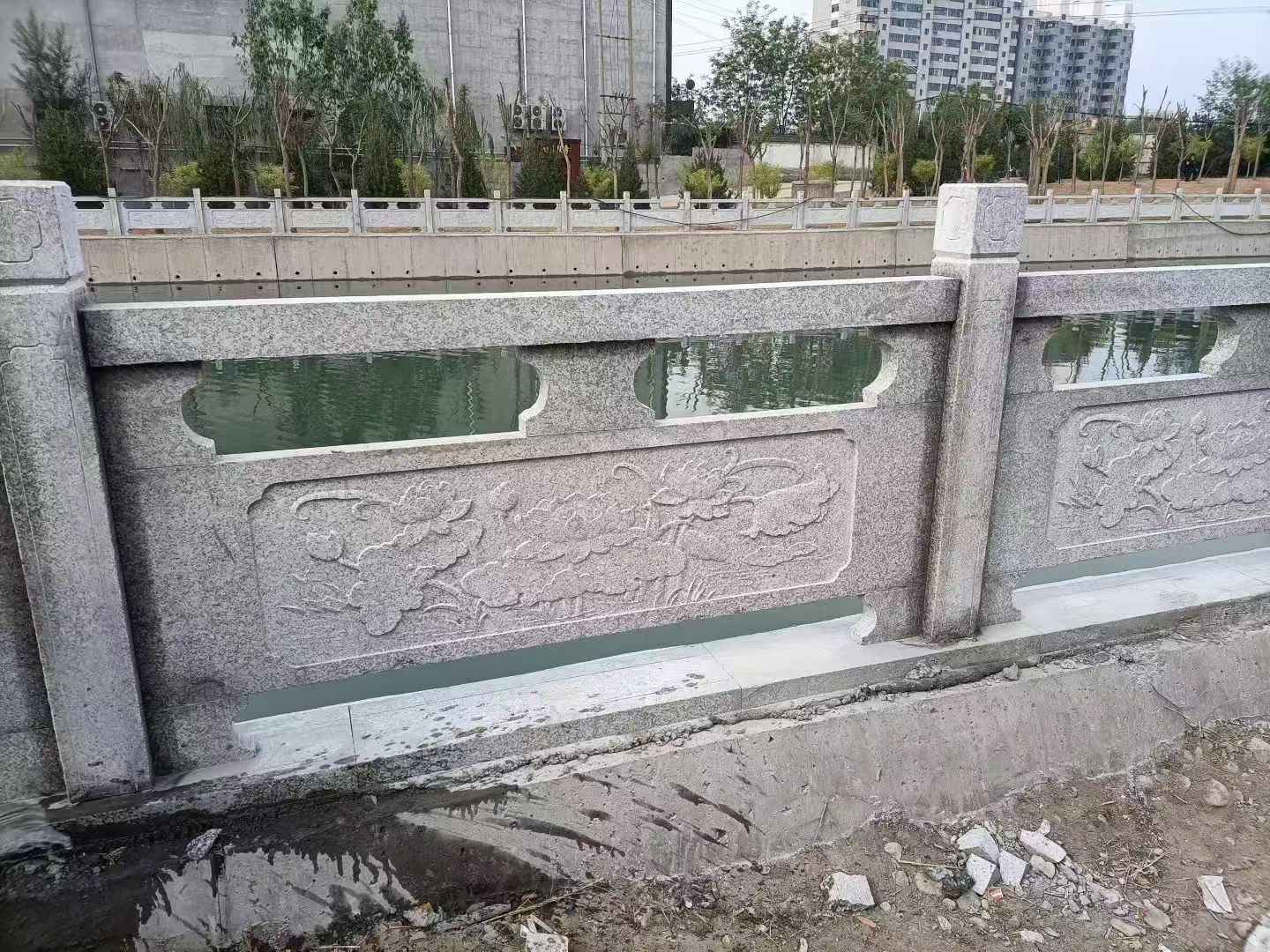 襄阳 芙蓉白大花桥梁、河道，石材栏杆、围栏、护栏