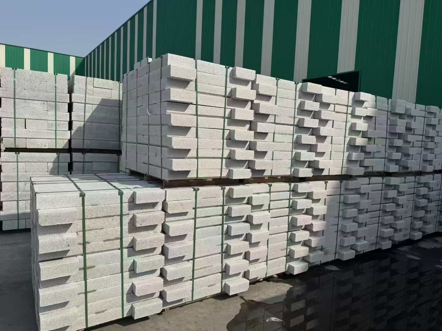 襄阳芝麻白路沿石