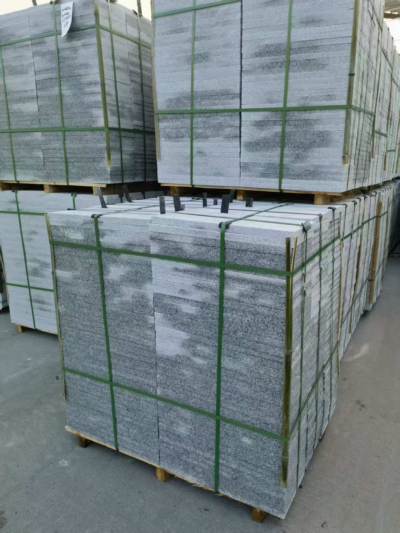 襄阳 芝麻白地铺石材