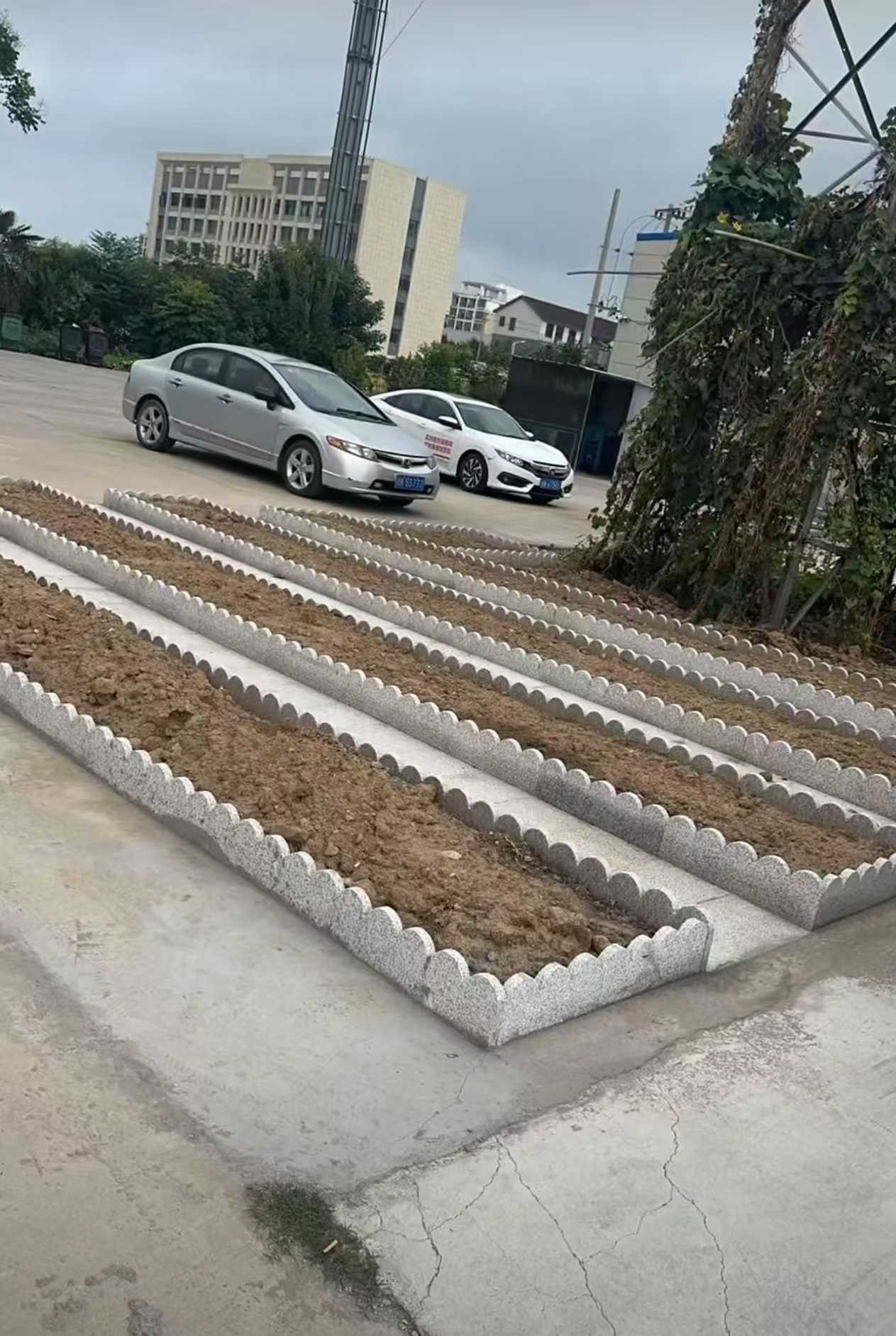 襄阳 花边石、花围石、花园石安装效果