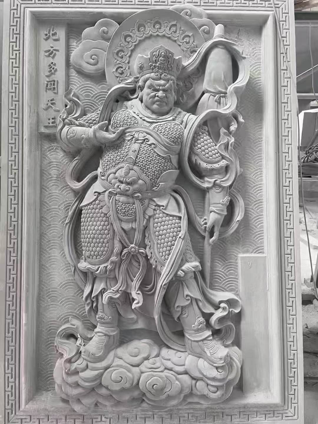 襄阳 芝麻灰花岗岩人物雕刻——多闻天王