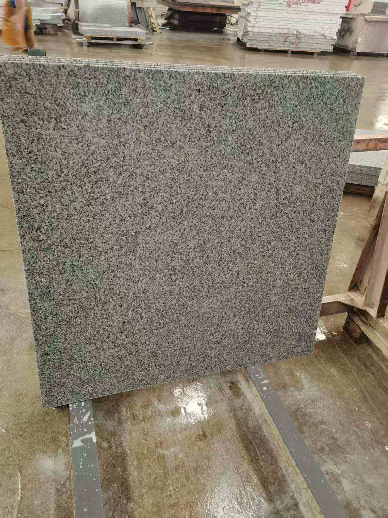 襄阳 芝麻白光面900*900，高地铁标准